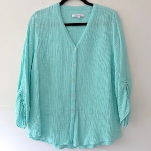 Foxcroft Cotton Gauze Crinkle Seafoam V Neck Cinch sleeve Coastal Spring Top LG